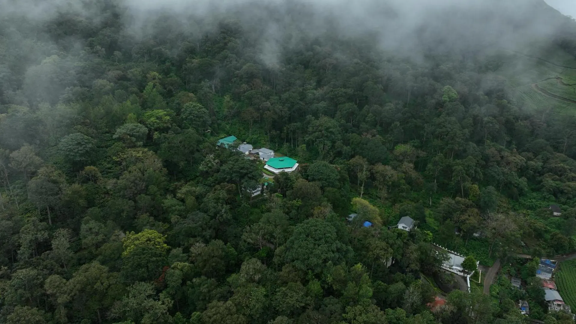 Resort Makayiram Retreat Hotel Munnar India