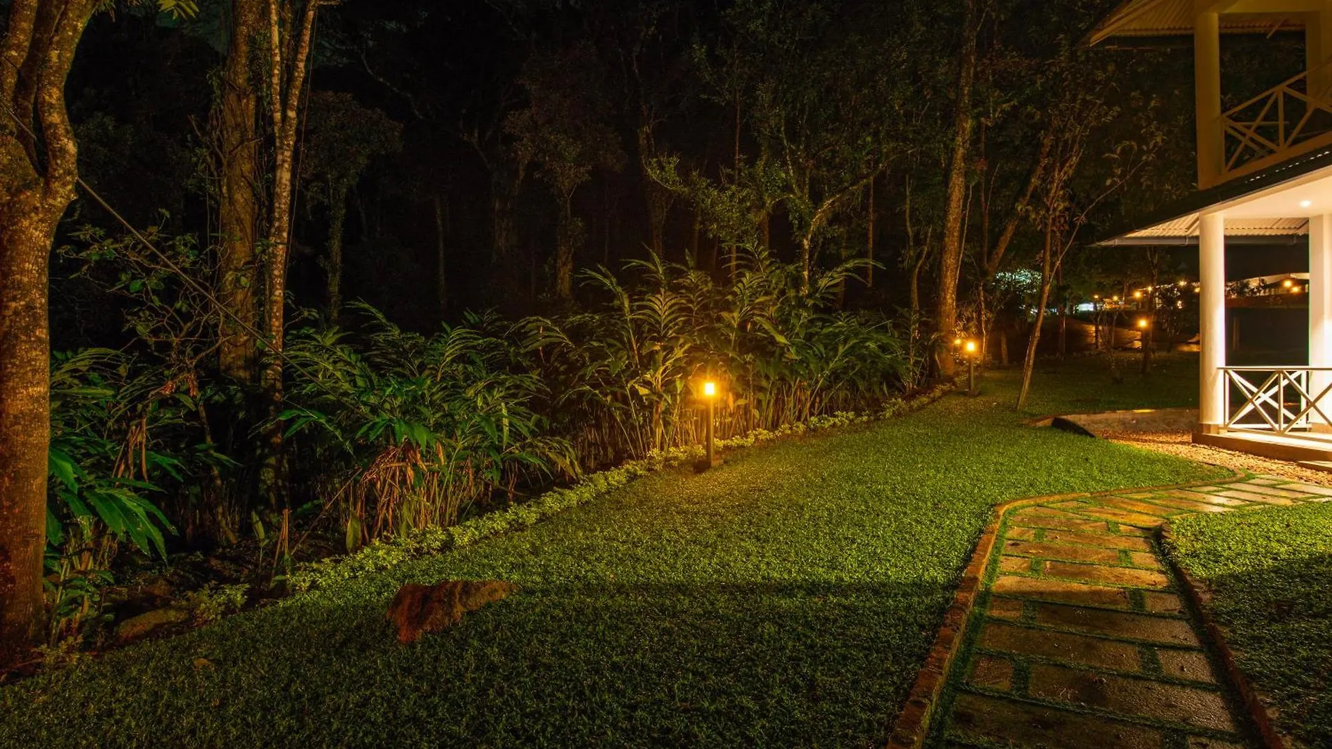 Makayiram Retreat Hotel Munnar India